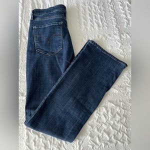 Levi’s 725 High Rise Bootcut